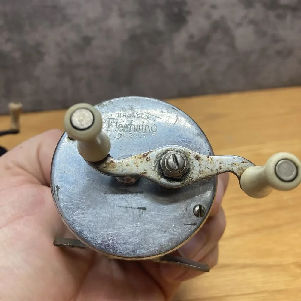 Vintage Bronson Fleetwing 2475‎ Baitcasting Fishing Reel